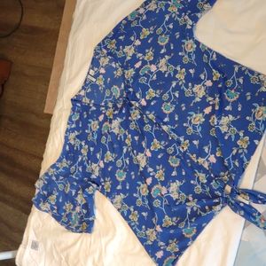 Flowy blouse Size Large